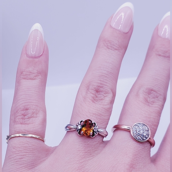 Genuine Oval Citrine & Round White Topaz 925 Sterling Silver Ring - Picture 3 of 8